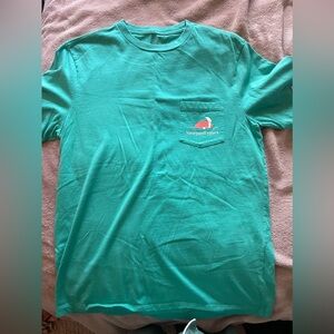 Vineyard Vines T-shirt